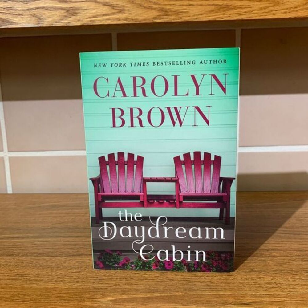 Carolyn Brown The Daydream Cabin Paperback Romance Novel‎ Montlake Book